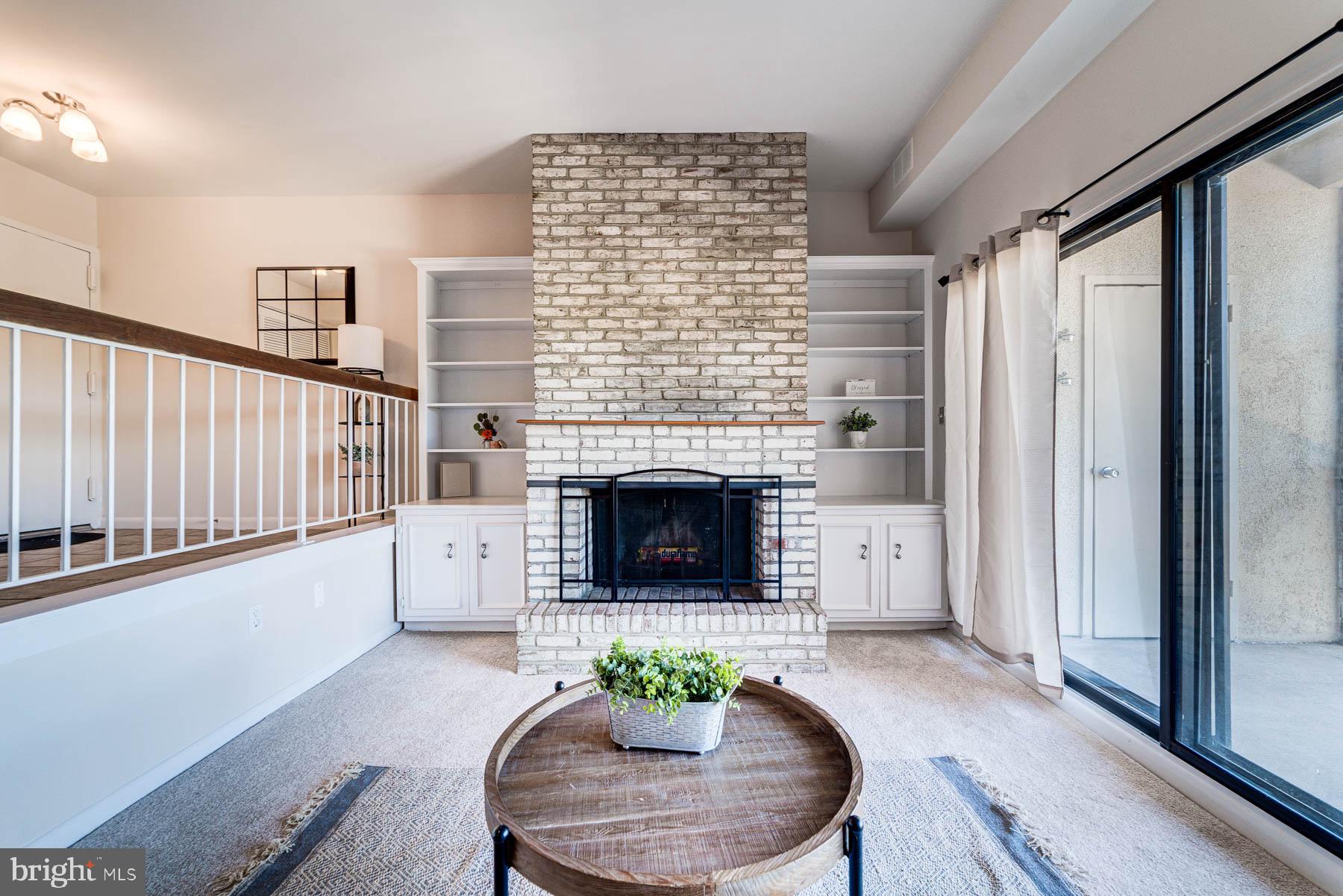 FORT ELLSWORTH - Residential