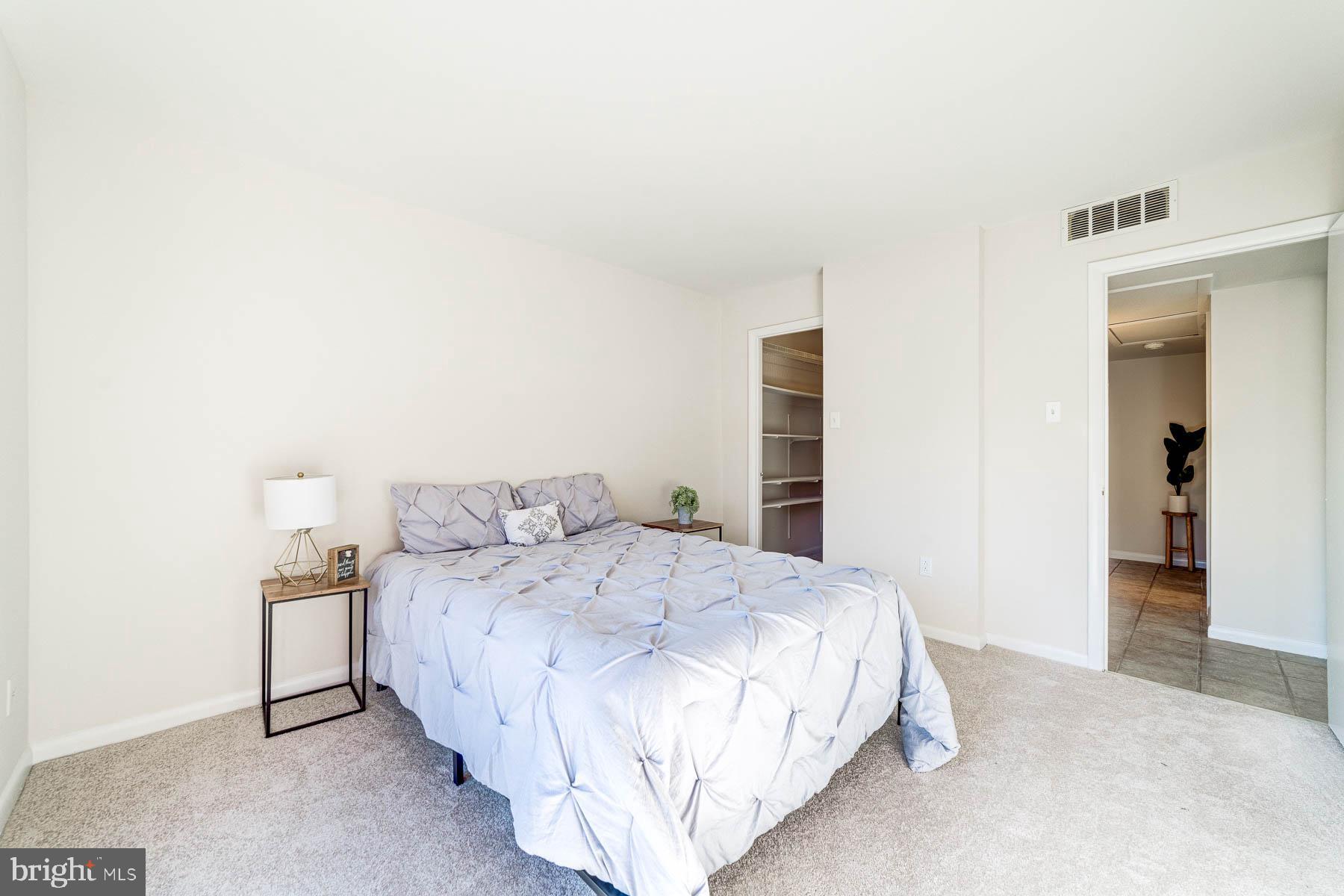 FORT ELLSWORTH - Residential