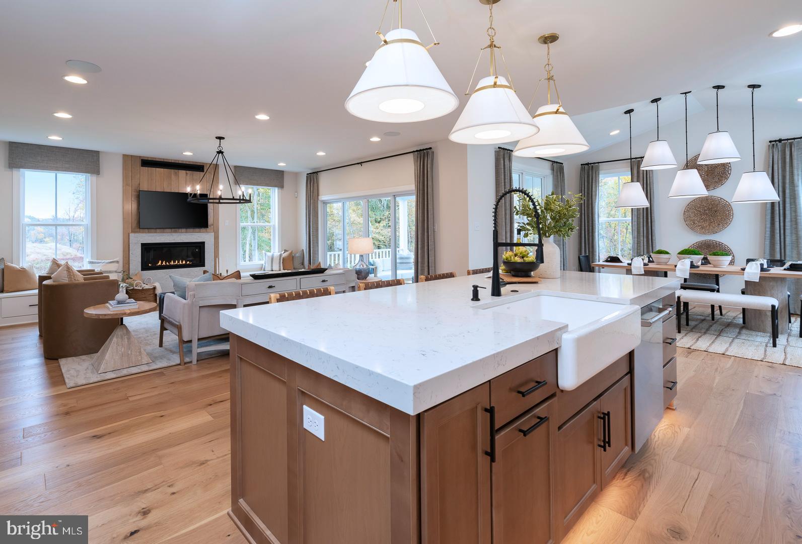 MAPLE RIDGE ESTATES - Residential