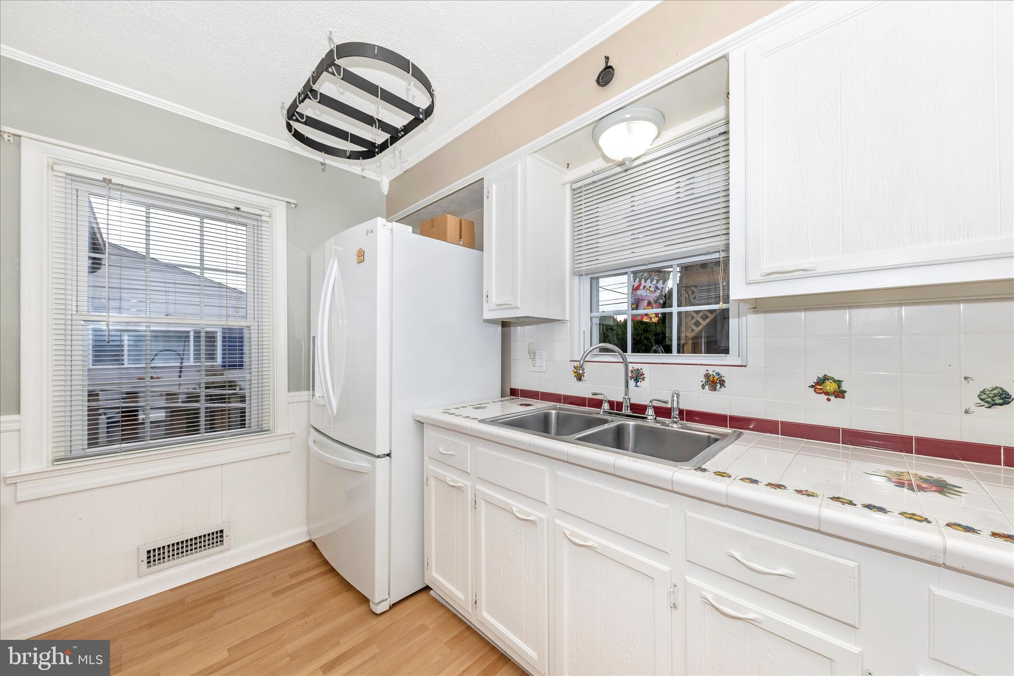 GREENBERRY HILLS - Residential