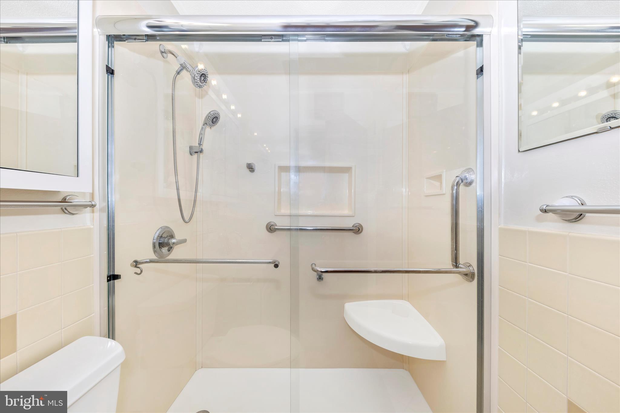 GREENBERRY HILLS - Residential