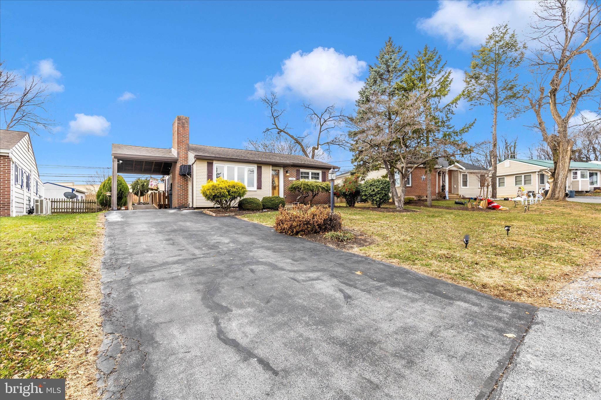 GREENBERRY HILLS - Residential