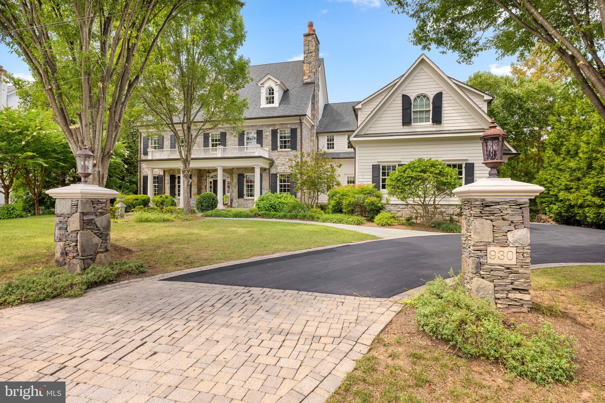 LANGLEY FOREST - Residential