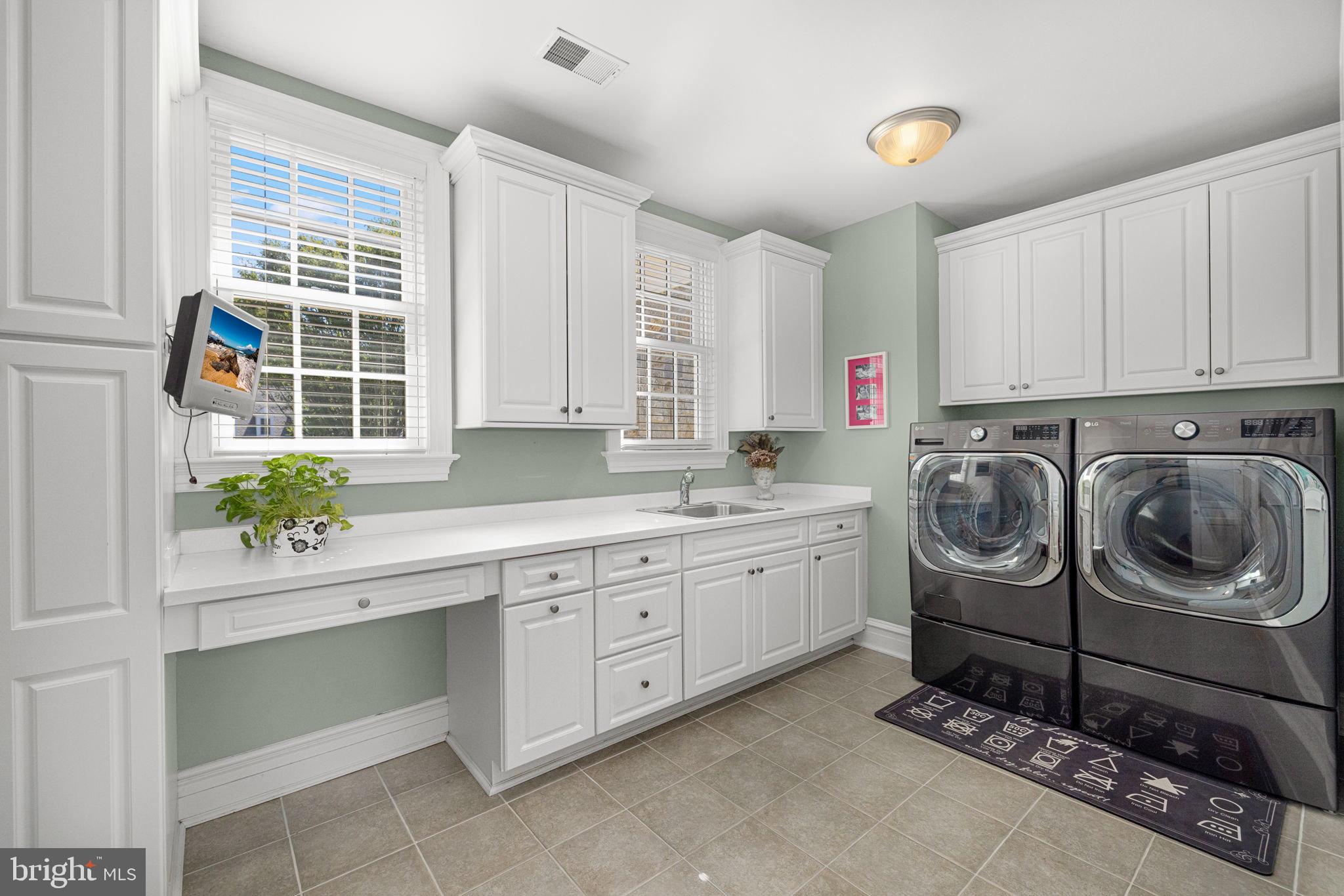 LANGLEY FOREST - Residential