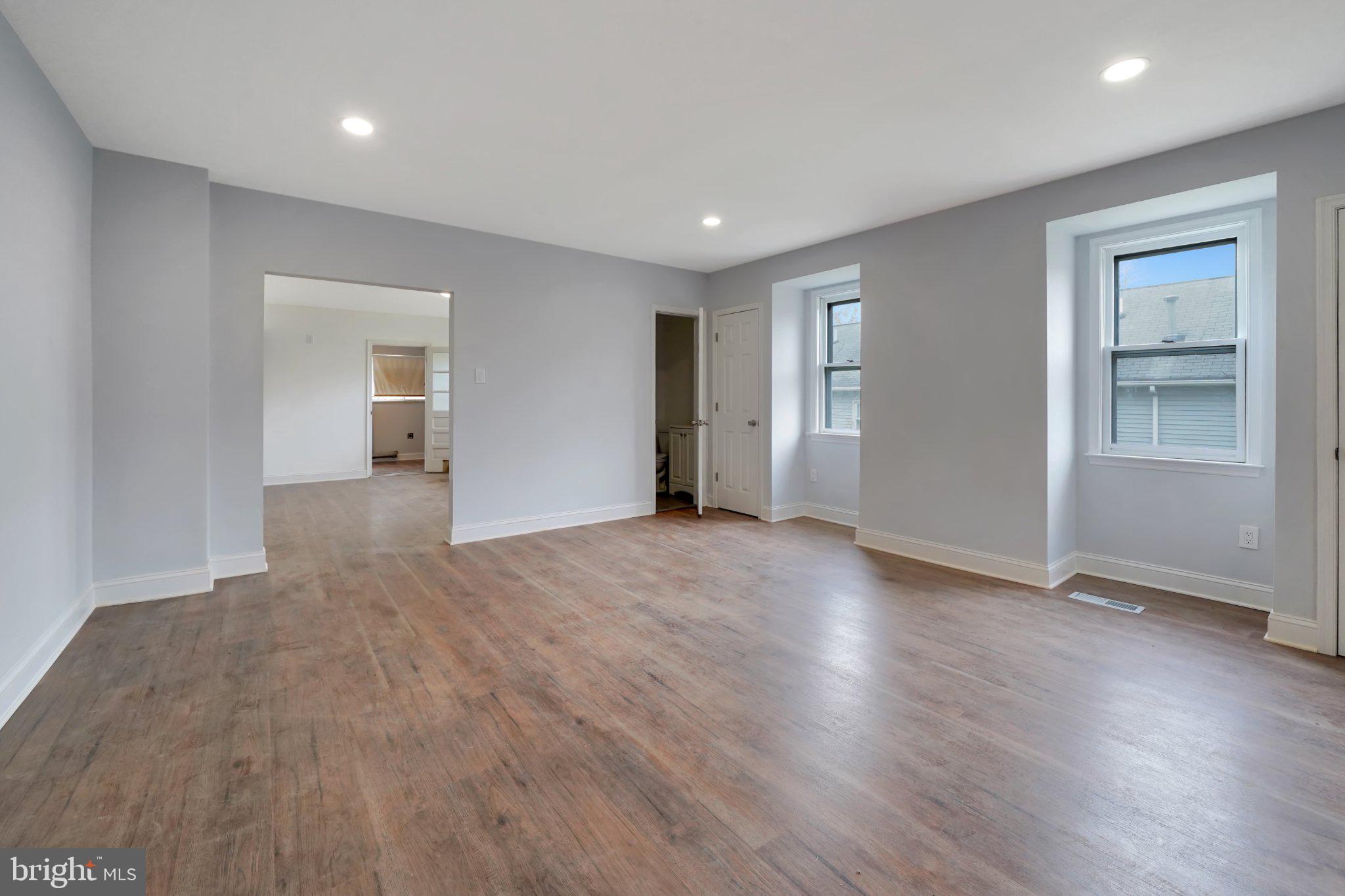 BUSTLETON - Residential