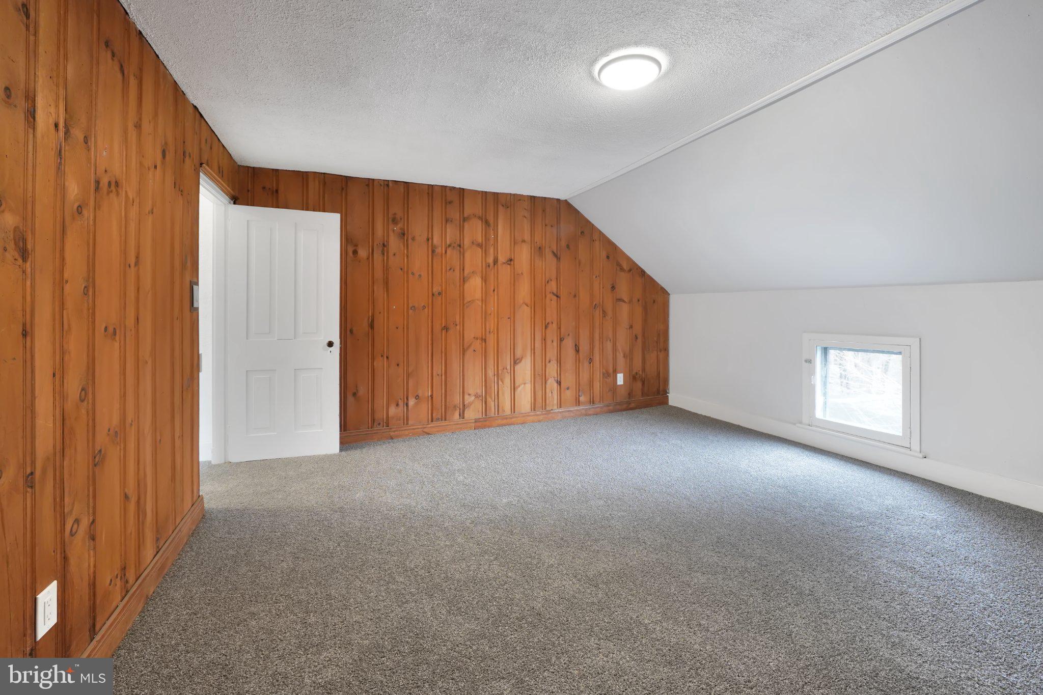 BUSTLETON - Residential