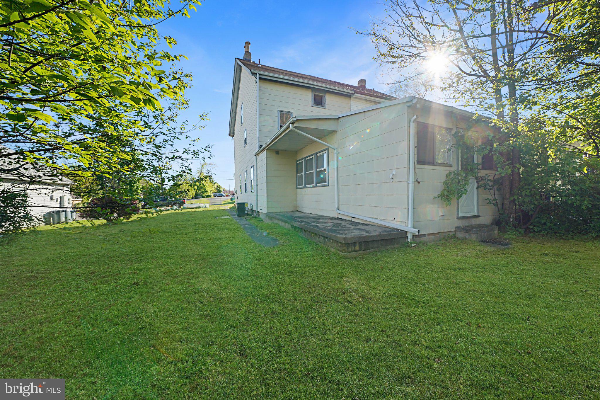 BUSTLETON - Residential