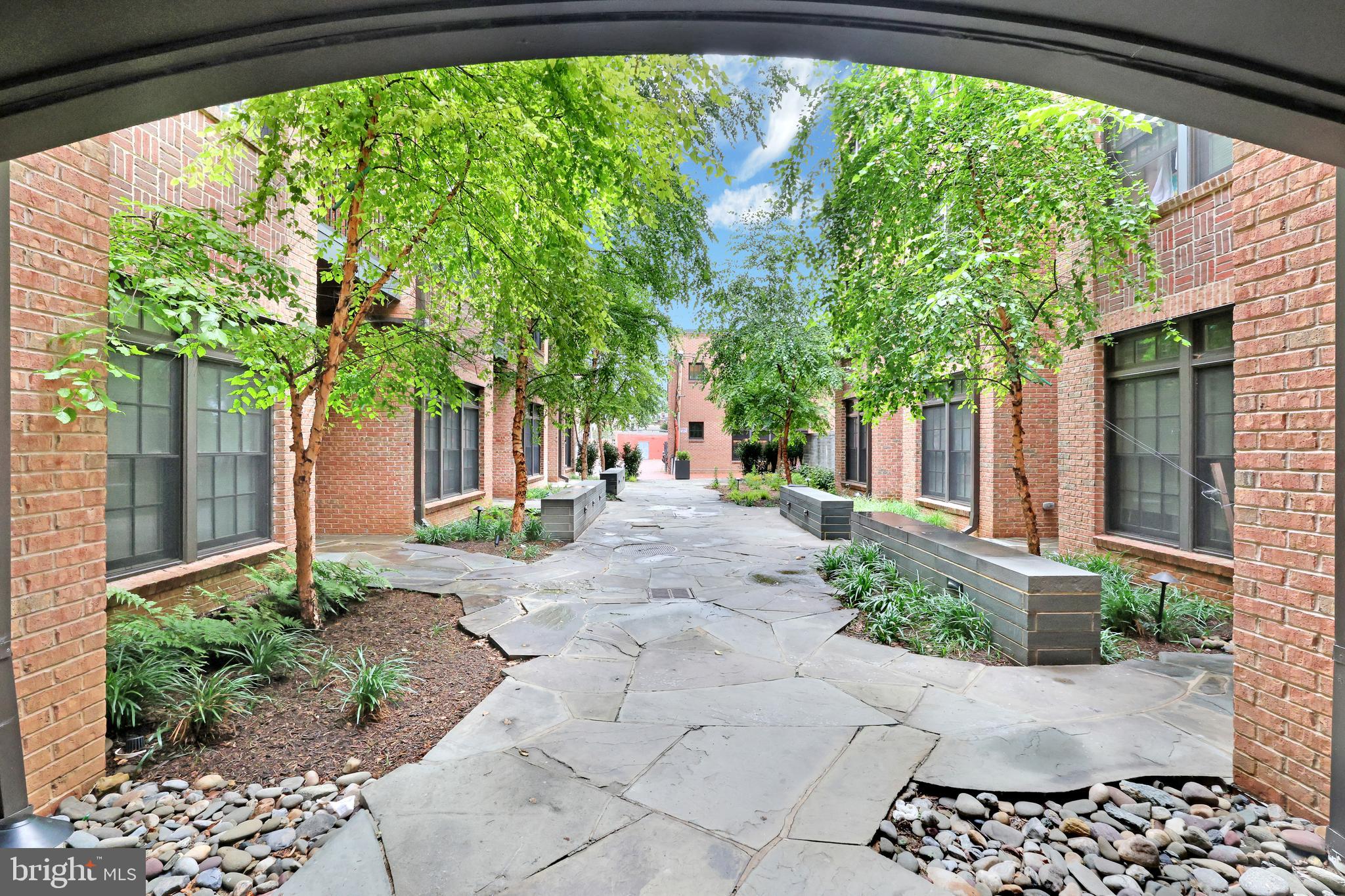 1309 E STREET SE 27