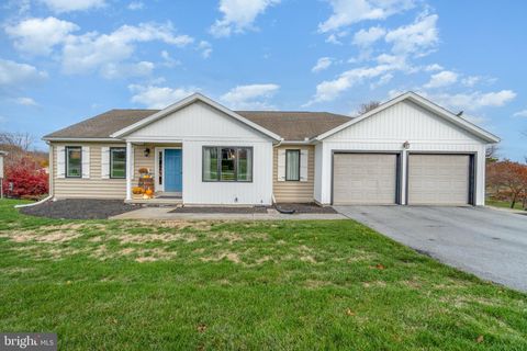 8024 YELLOWSTONE DRIVE HARRISBURG PA 17112