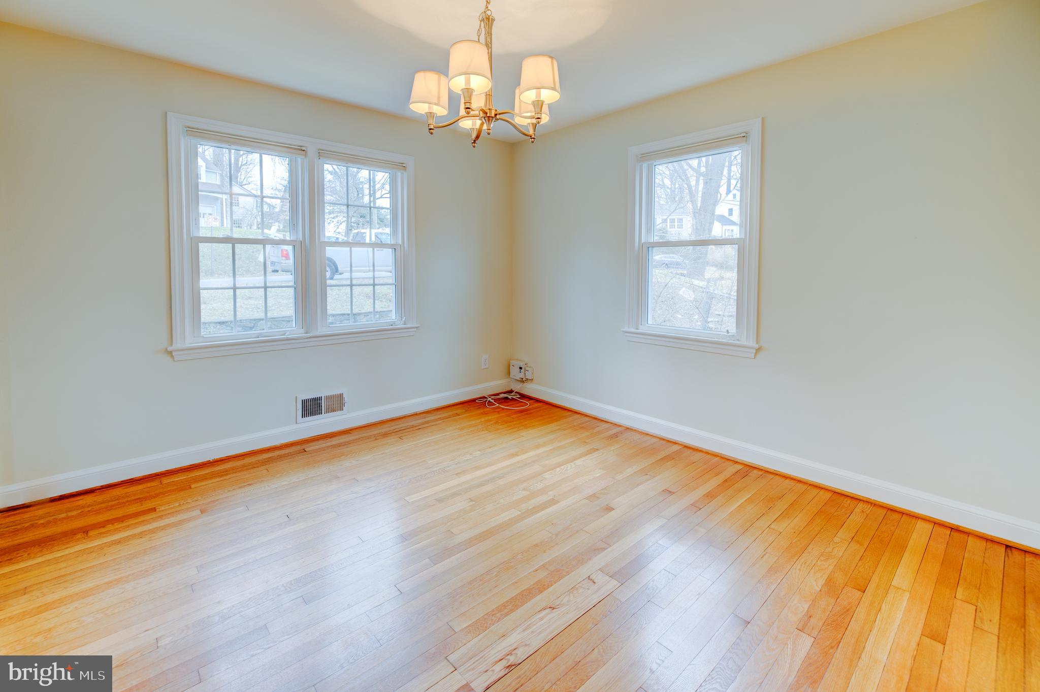 5214 DANBURY ROAD