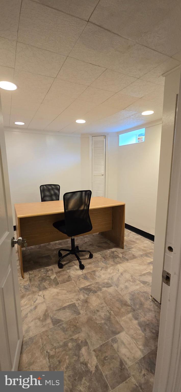 BRISTOL - Commercial Lease