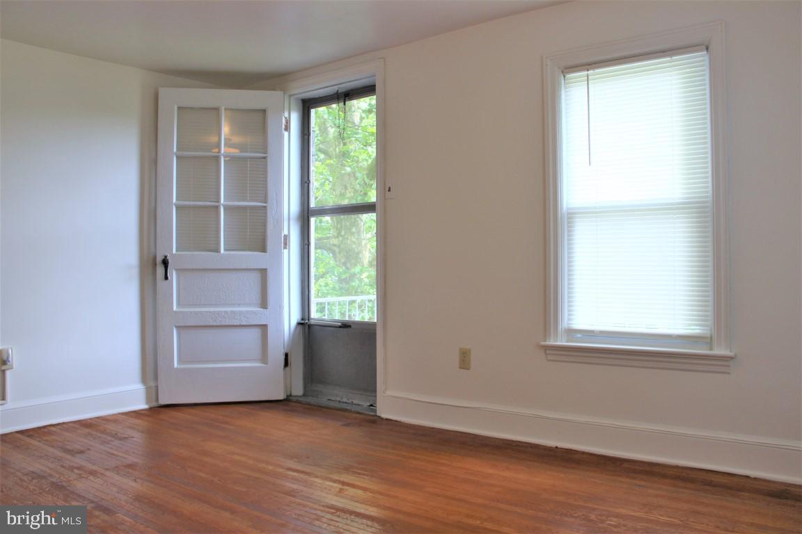 ELMWOOD - Residential