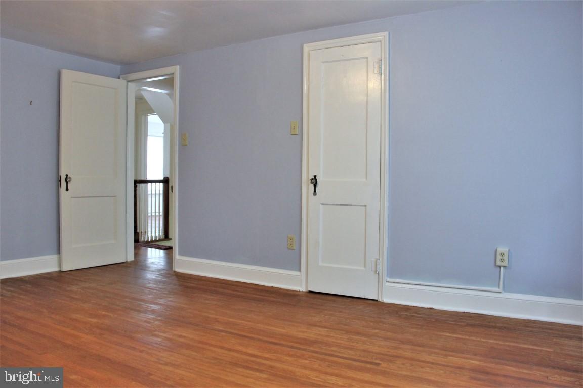 ELMWOOD - Residential