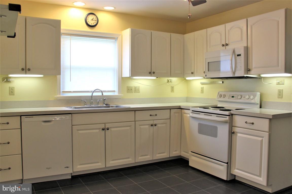 ELMWOOD - Residential