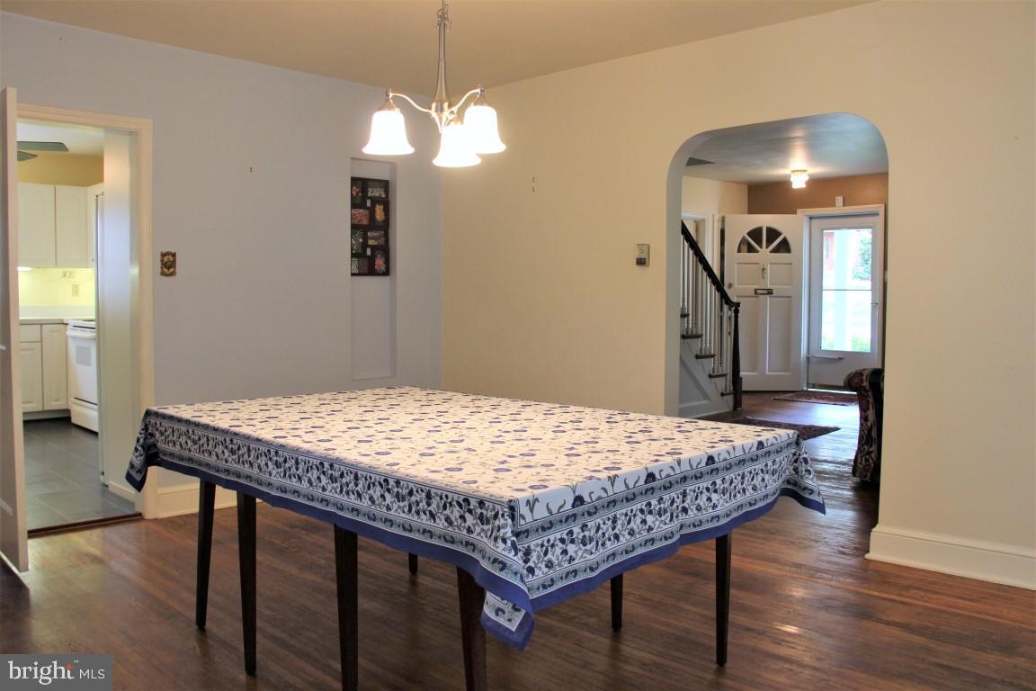 ELMWOOD - Residential