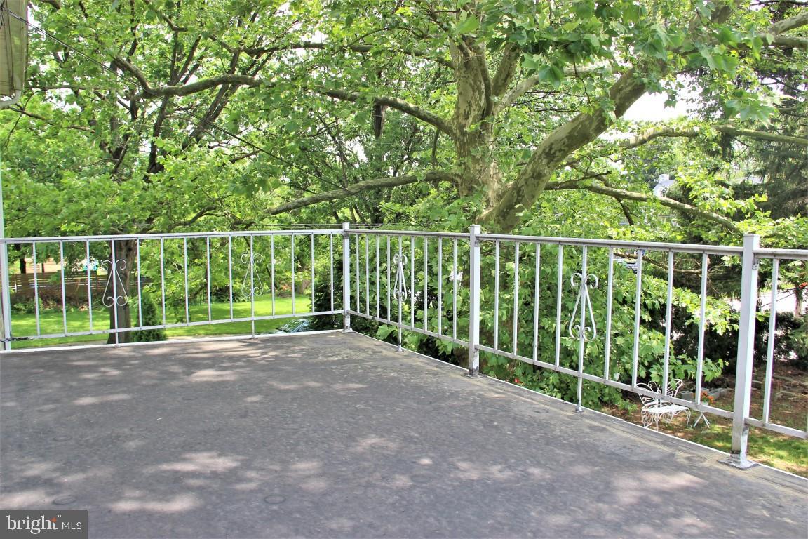 ELMWOOD - Residential