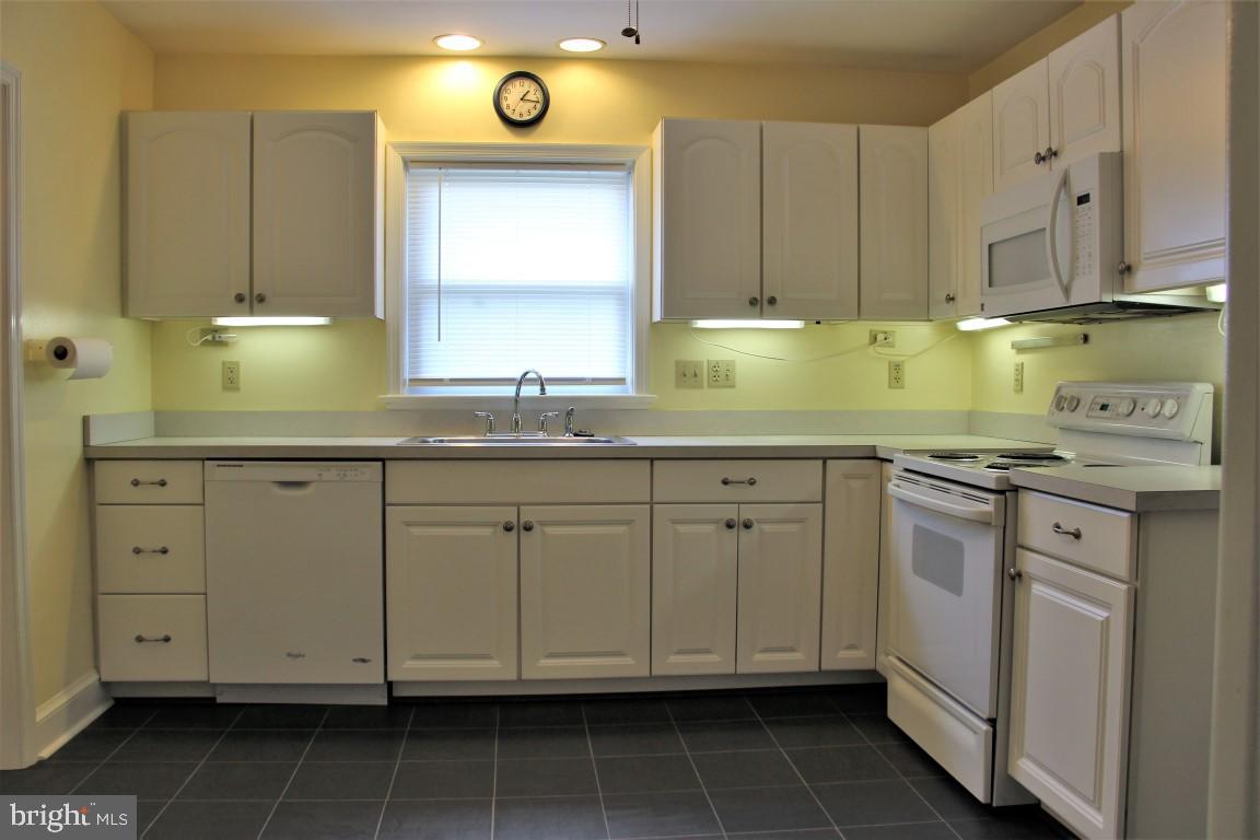 ELMWOOD - Residential