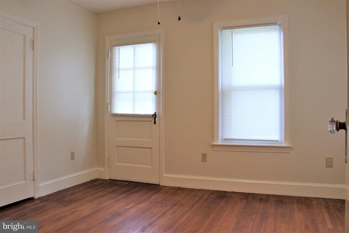 ELMWOOD - Residential