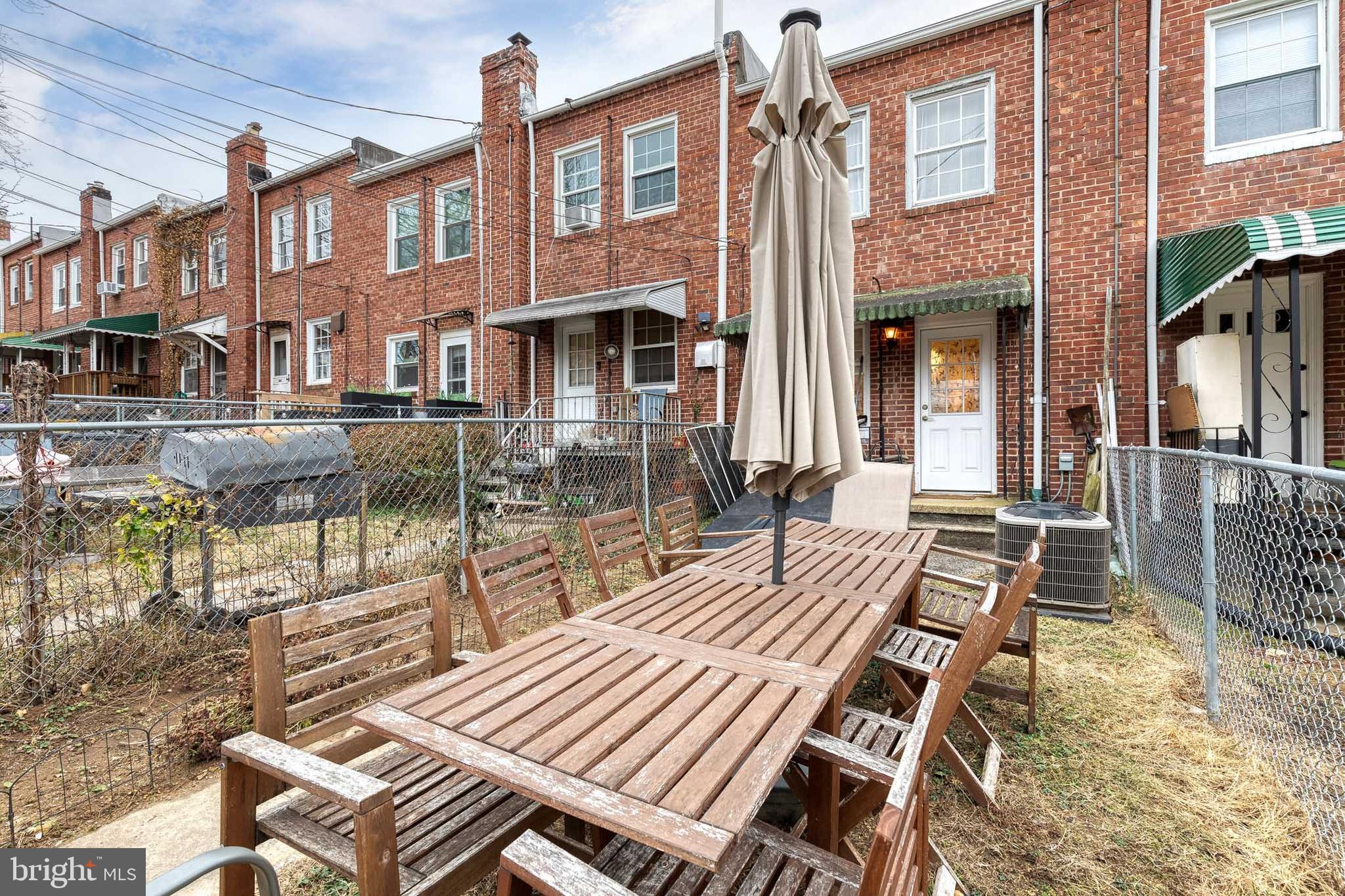 HAMPDEN HISTORIC DISTRICT - Residential