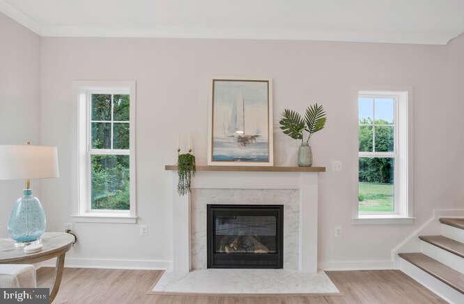 807 HILLSIDE AVENUE