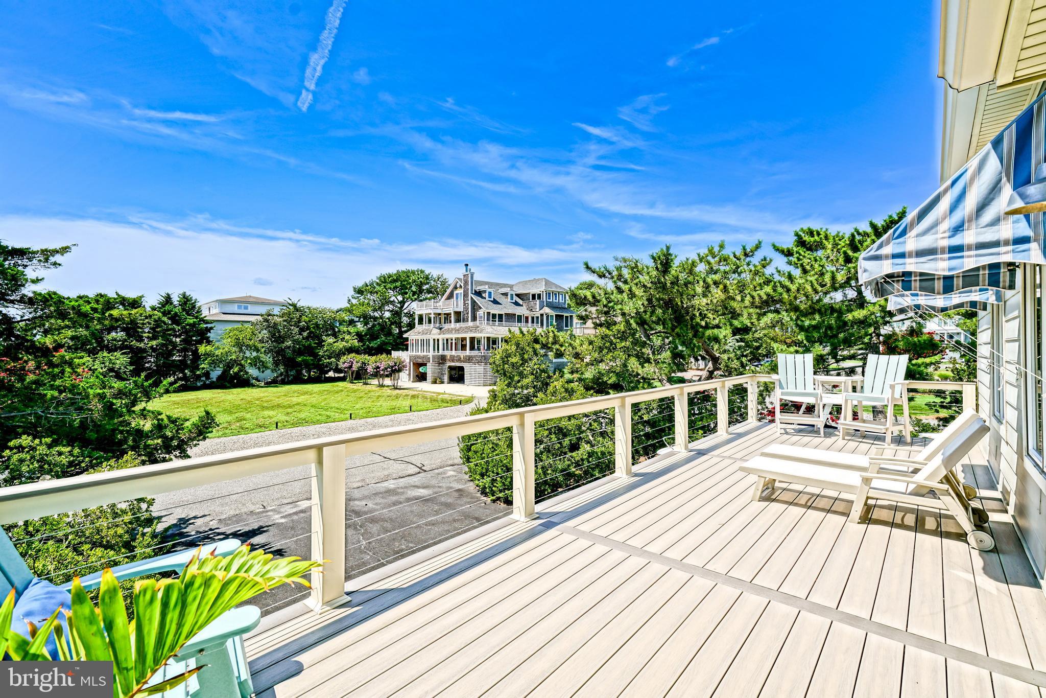 38787 APPLE COURT