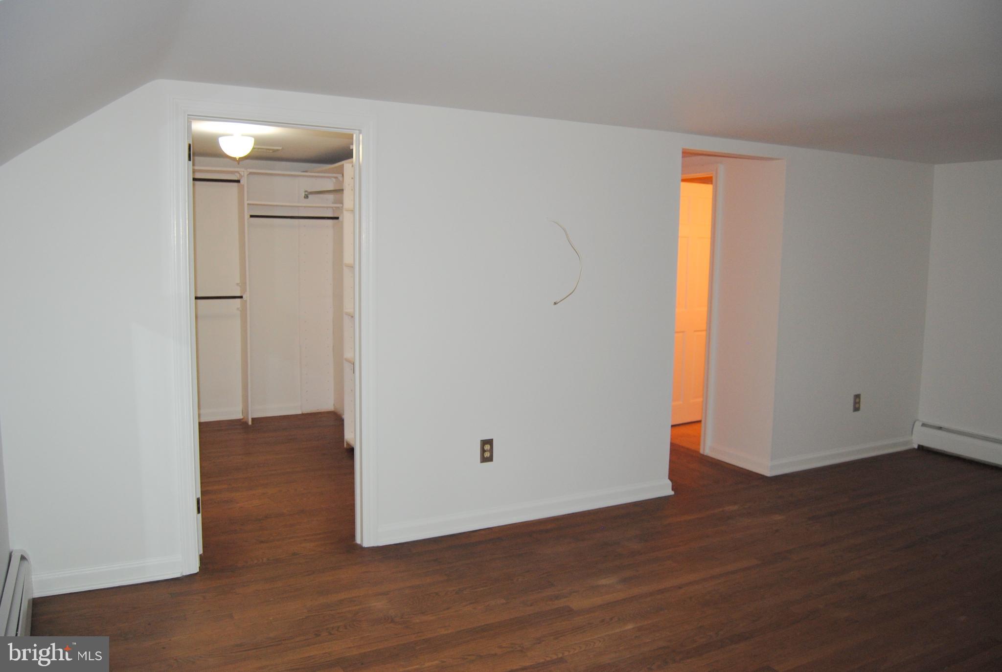 TOWER HILL - Residential