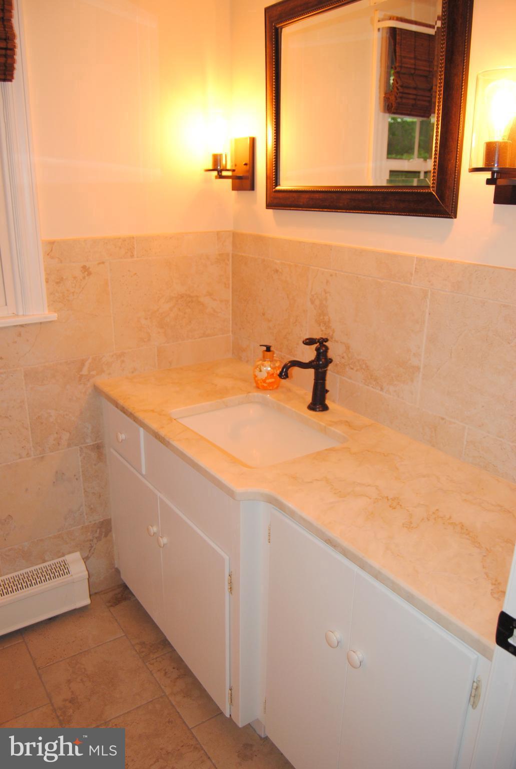 TOWER HILL - Residential