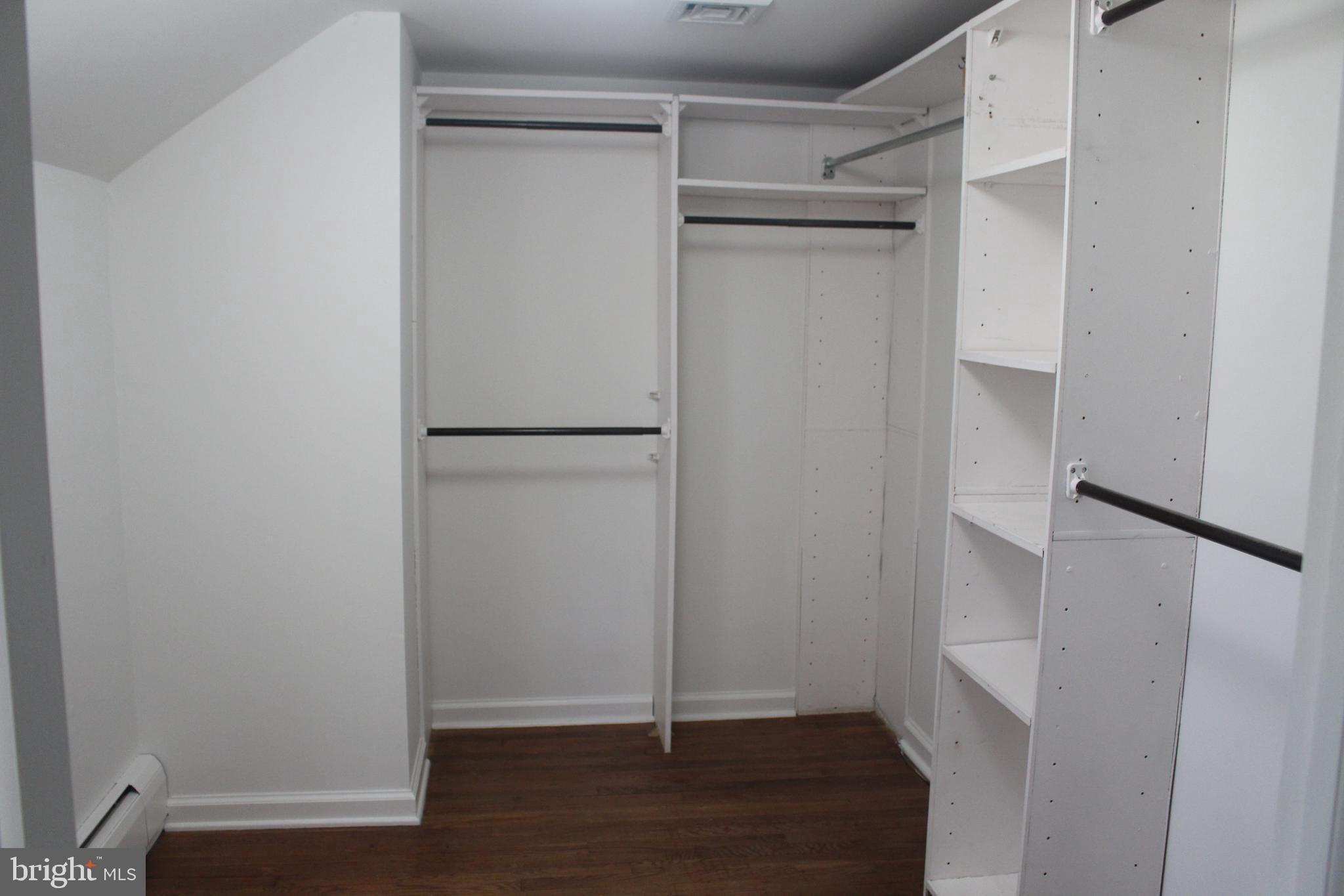 TOWER HILL - Residential