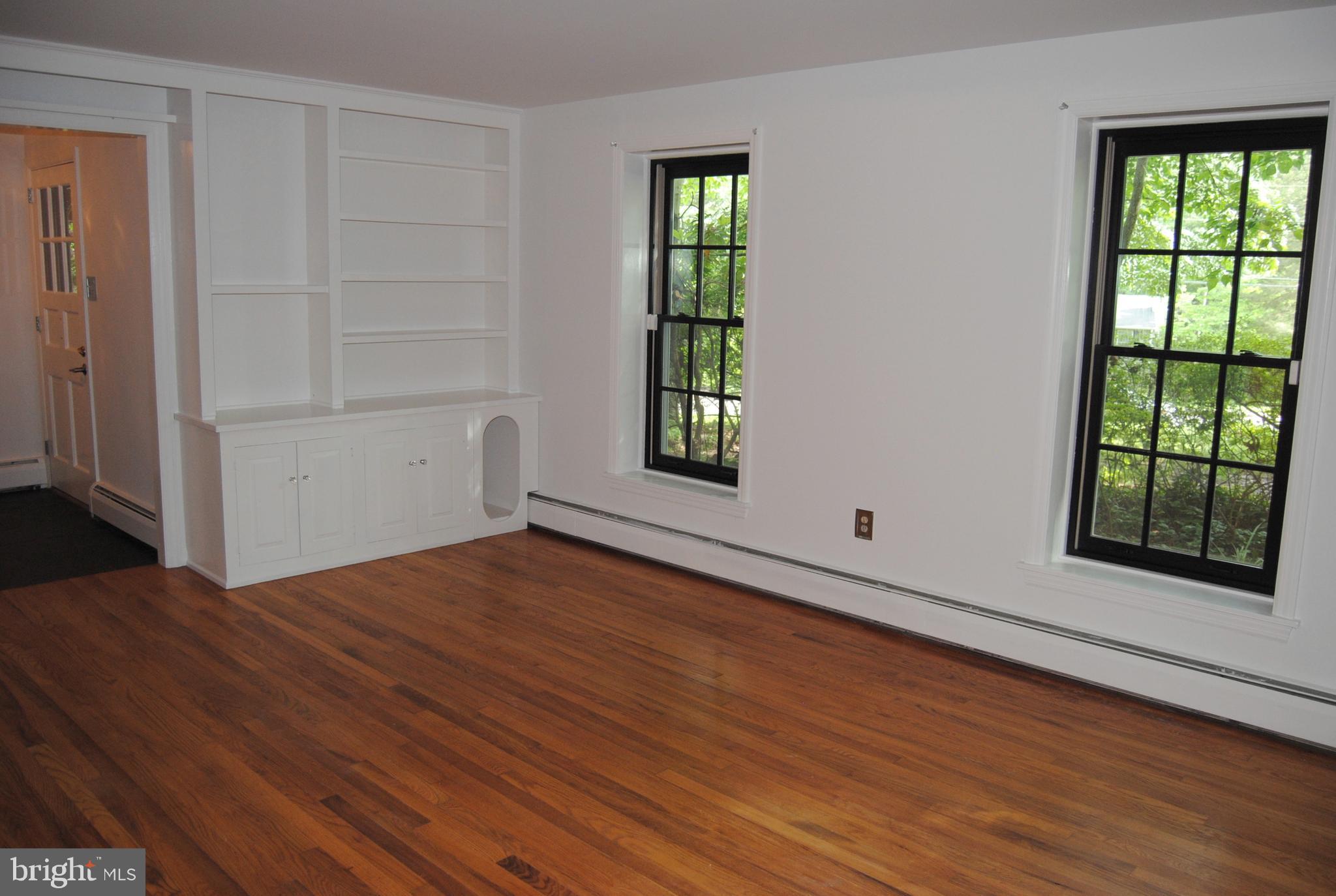 TOWER HILL - Residential