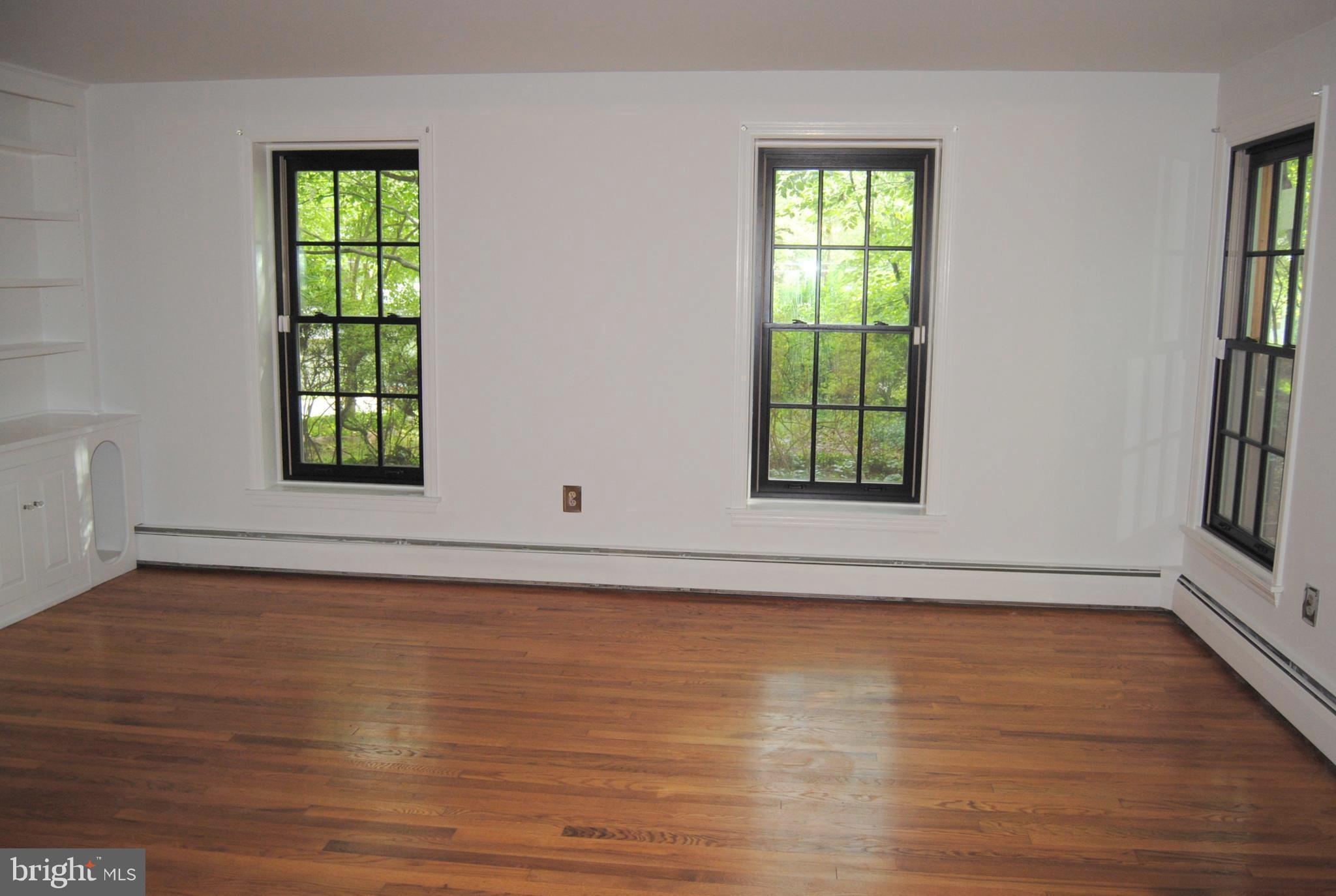 TOWER HILL - Residential