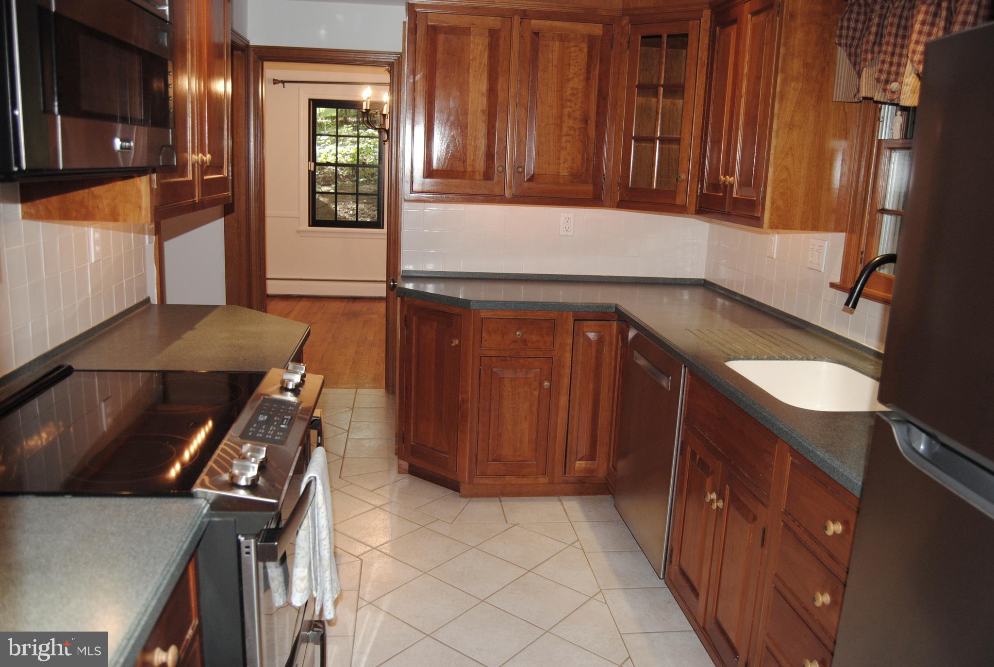 TOWER HILL - Residential