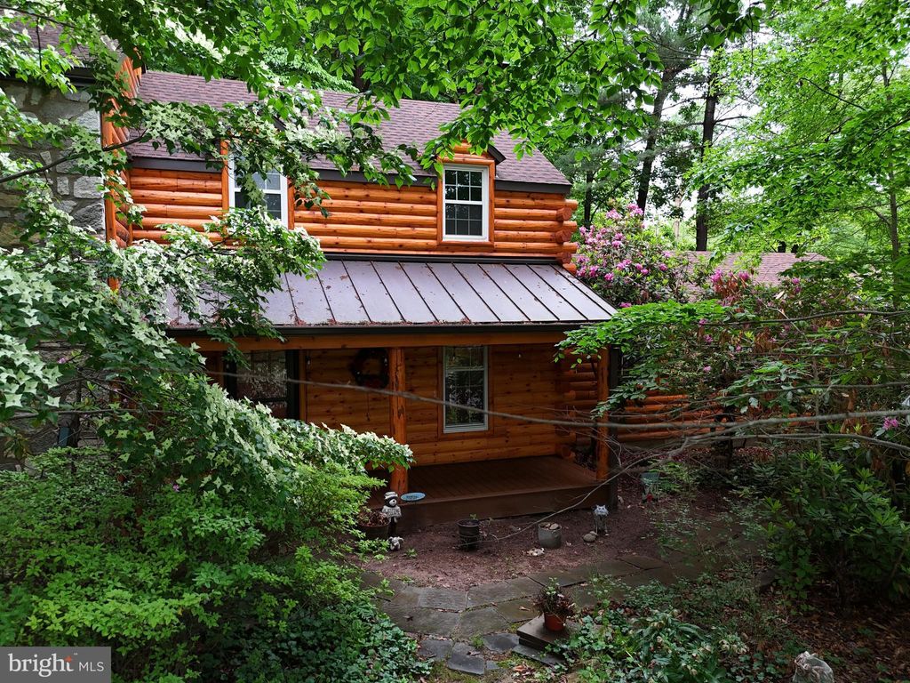 Photo of 78 Tower Hill Road, DOYLESTOWN, PA 18901 (MLS # PABU2096066)