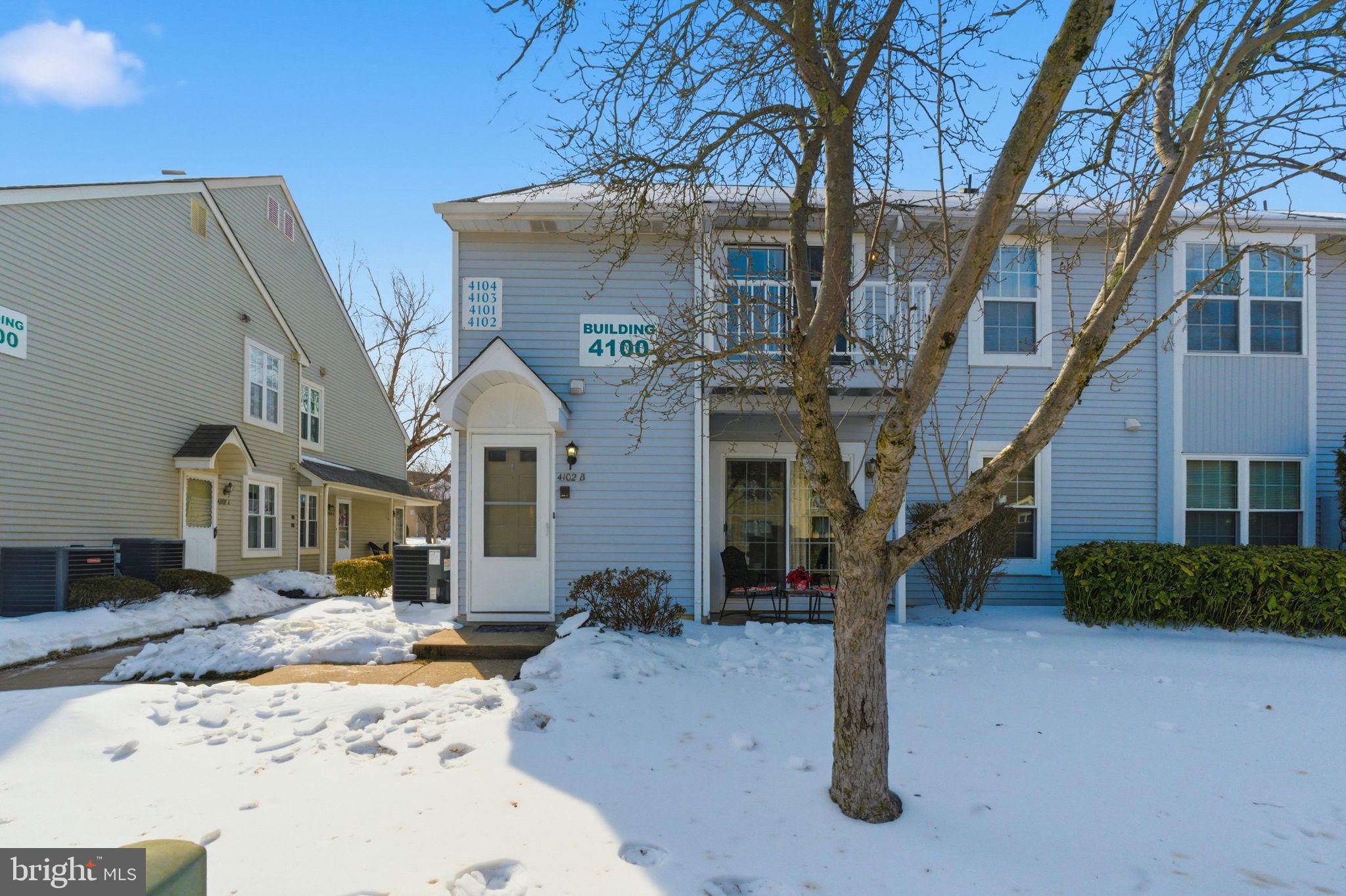 4102 ADELAIDE DRIVE B