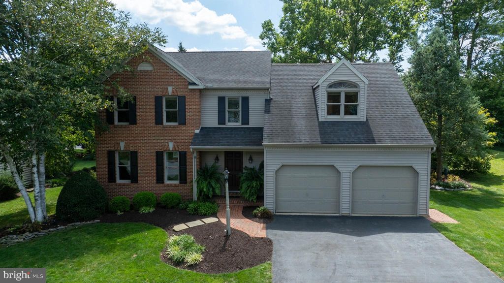 Photo of 1824 Krystle Drive, Lancaster, PA 17602 (MLS # PALA2054824)