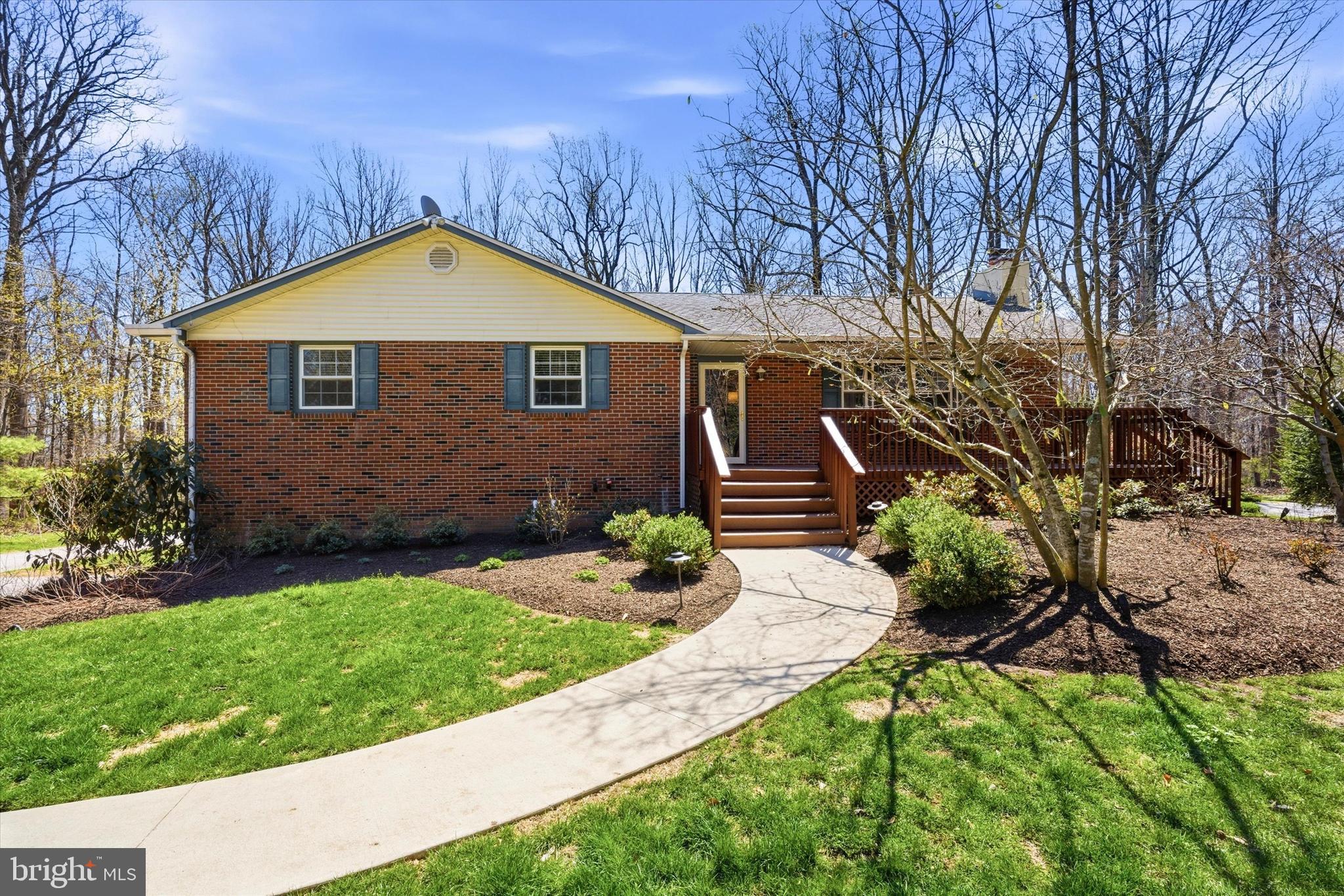 1052 W VALLEY HILL ROAD