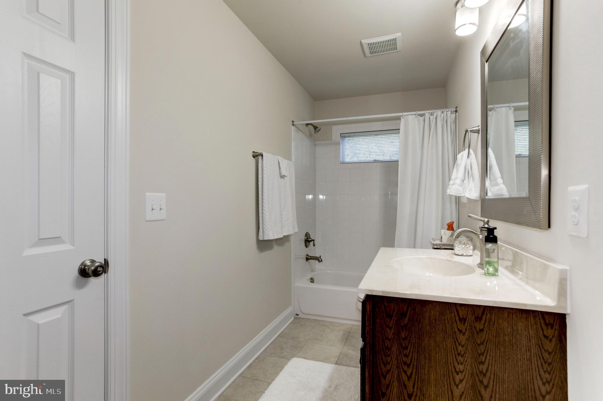 SWANS CREEK - Residential