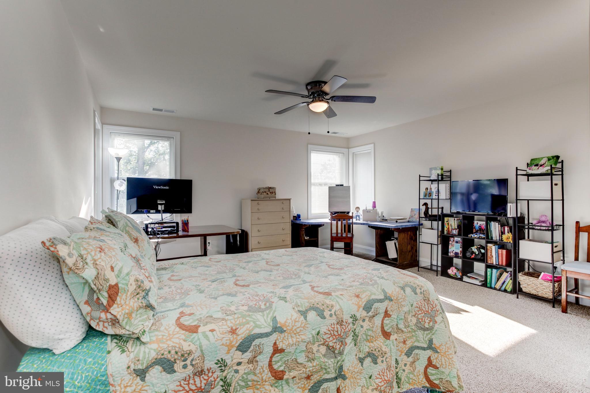 SWANS CREEK - Residential