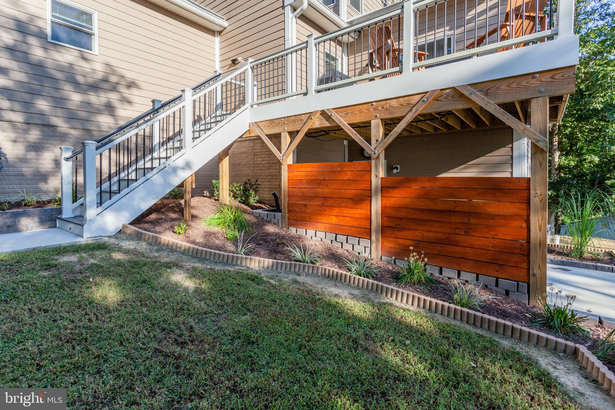 SWANS CREEK - Residential