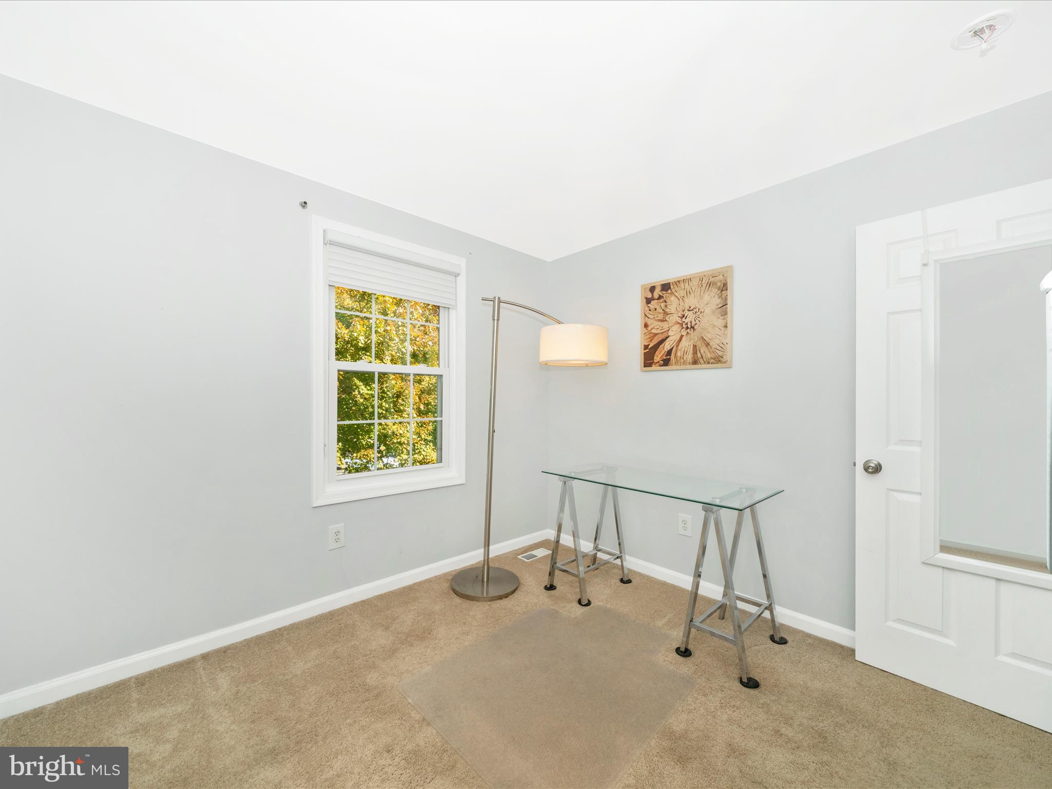 DERWOOD STATION - Residential