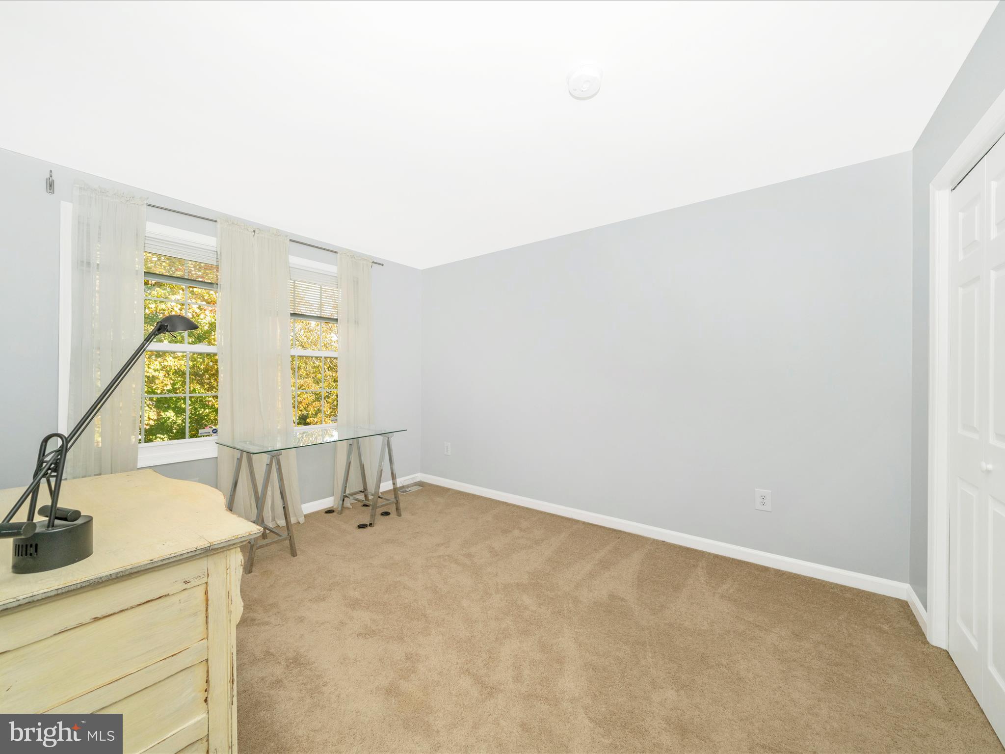 DERWOOD STATION - Residential