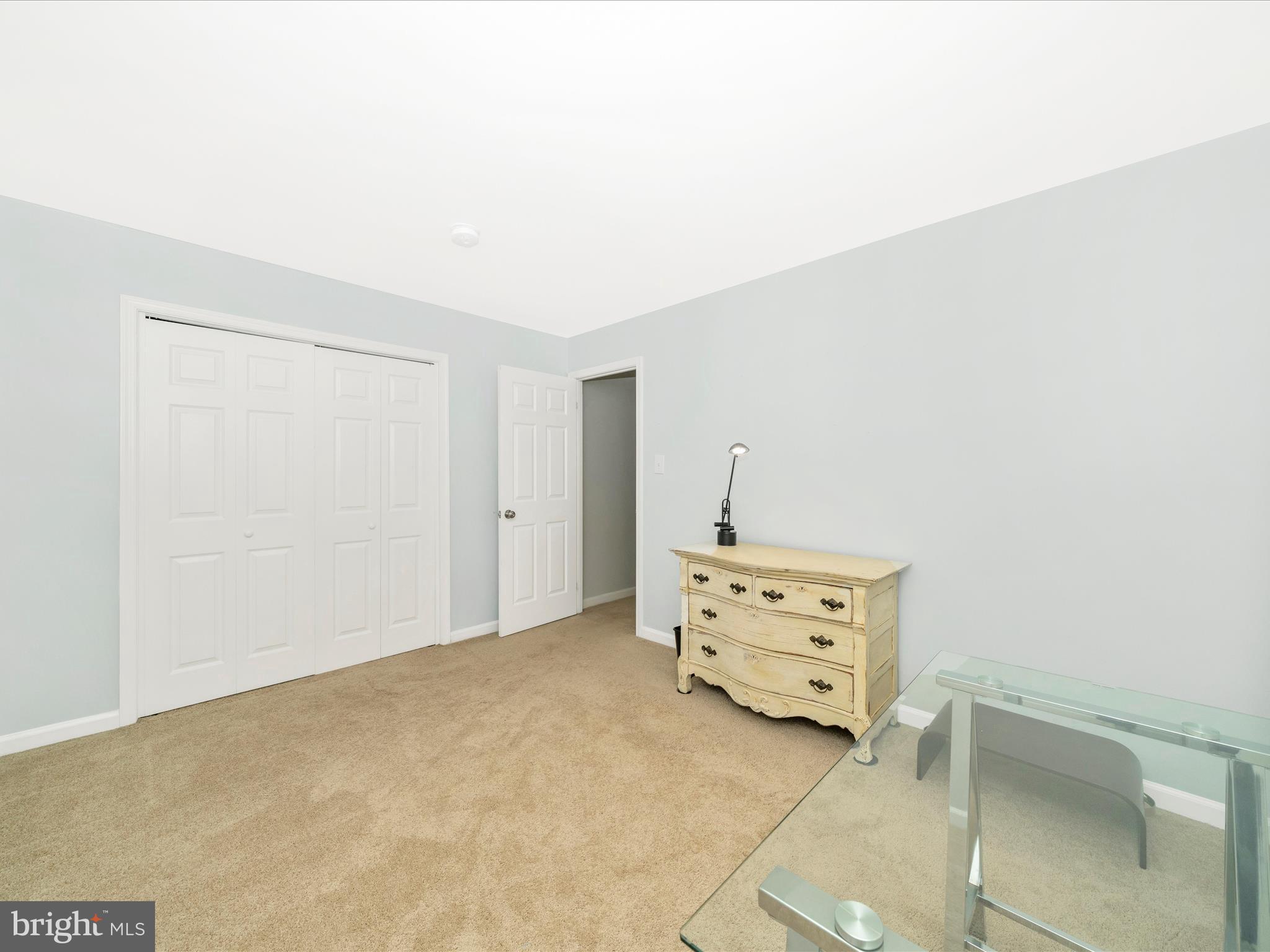 DERWOOD STATION - Residential