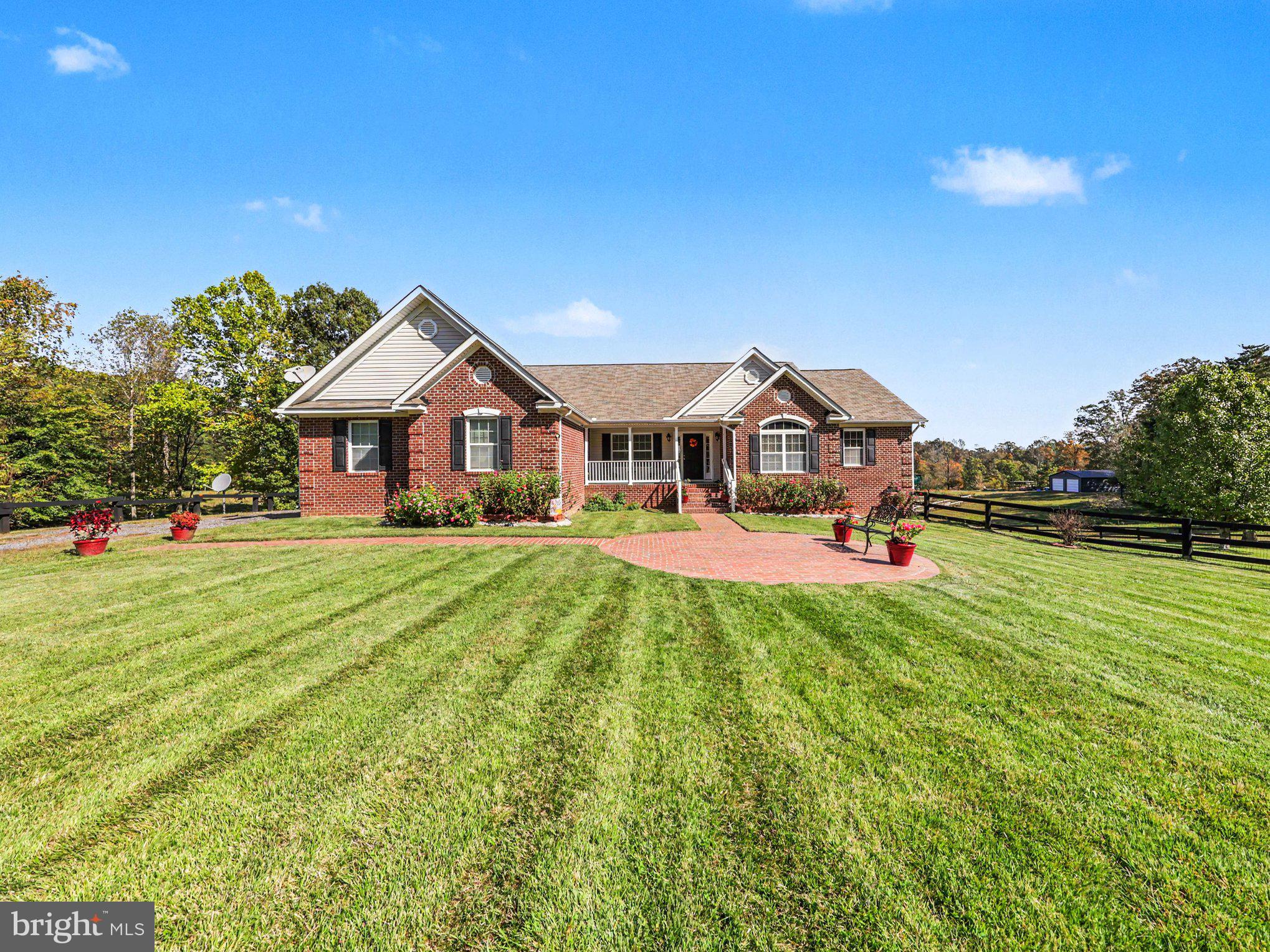 26245 INDIAN TRACE TRL