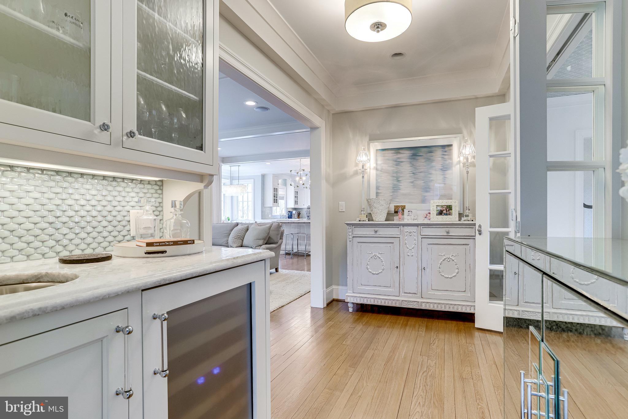 COLONIAL PARK - Residential