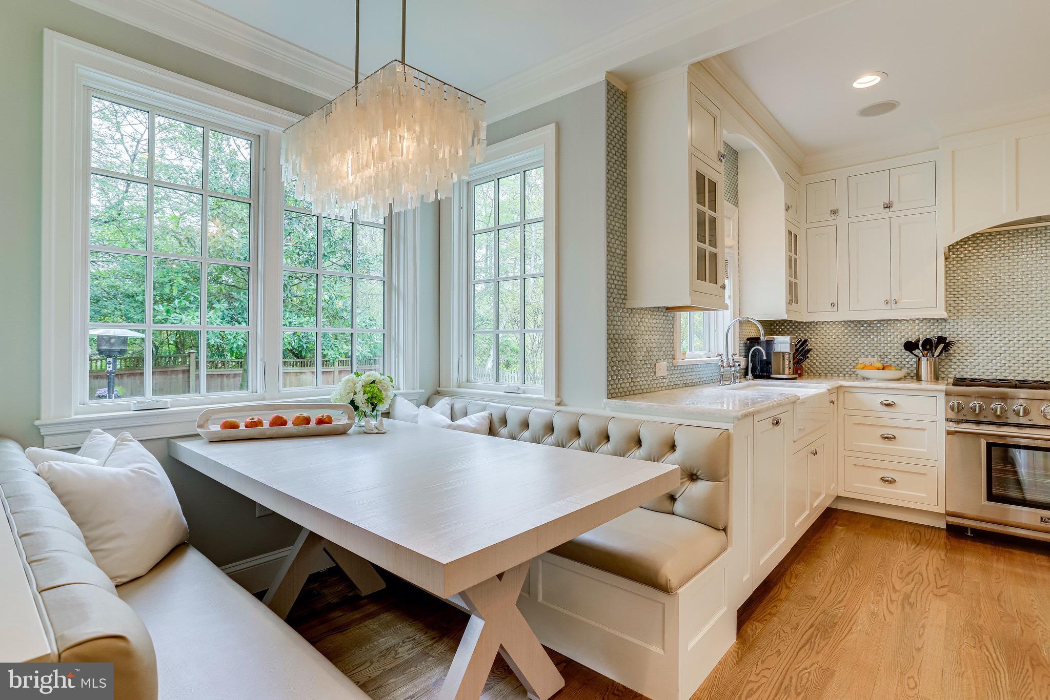 COLONIAL PARK - Residential