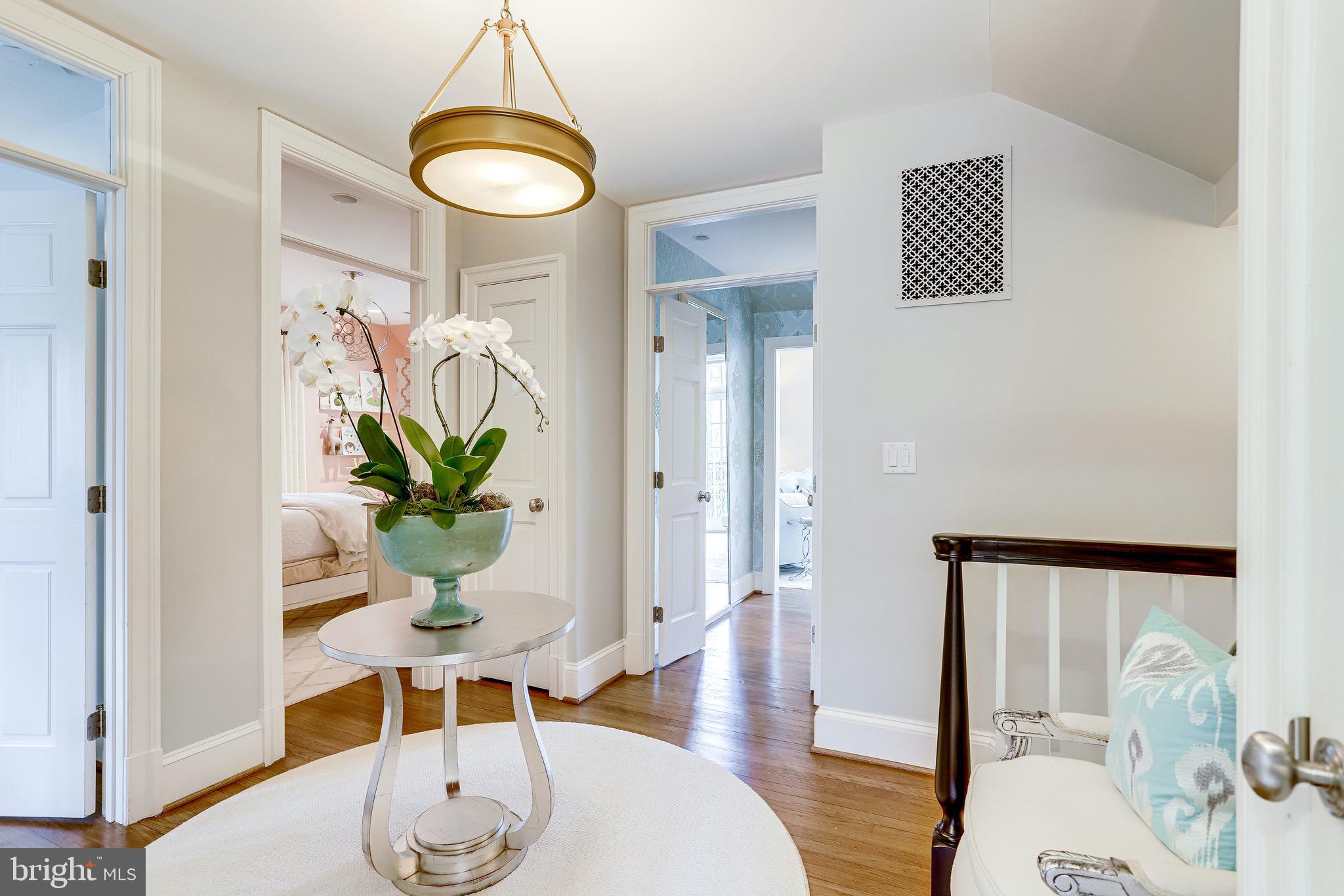 COLONIAL PARK - Residential