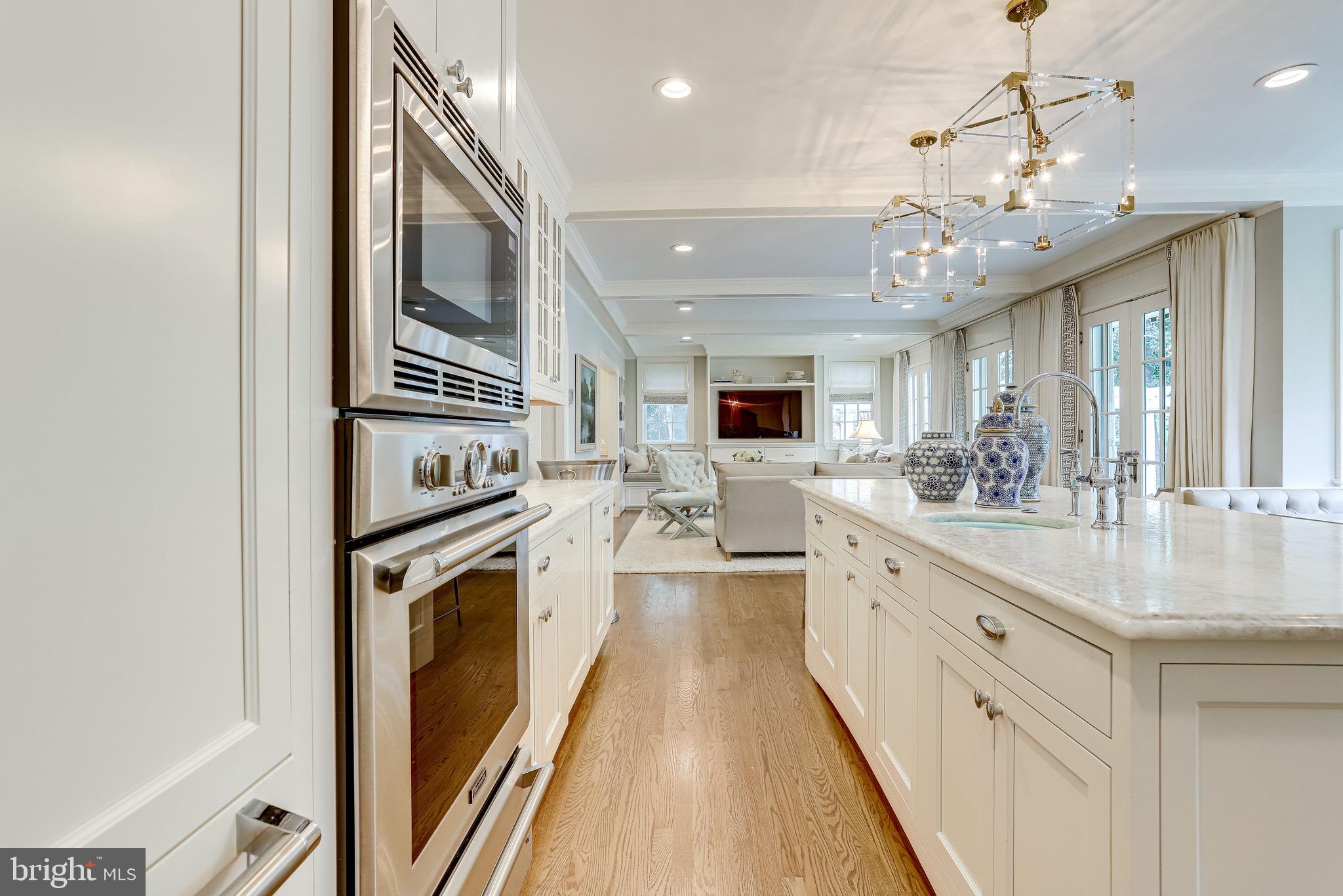 COLONIAL PARK - Residential