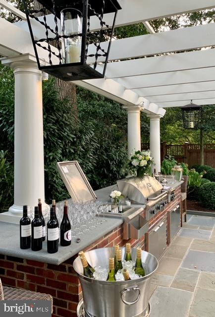 COLONIAL PARK - Residential