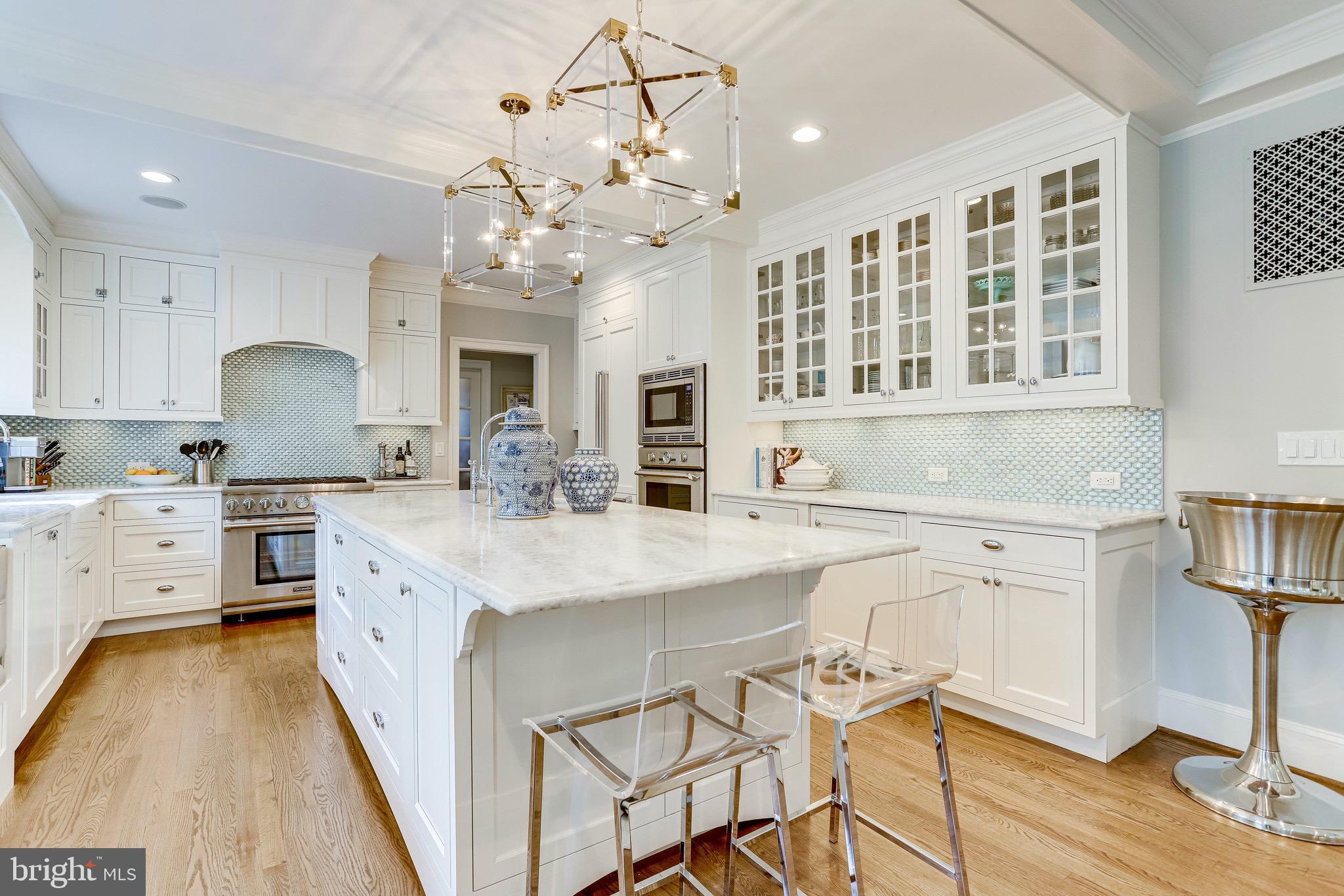 COLONIAL PARK - Residential