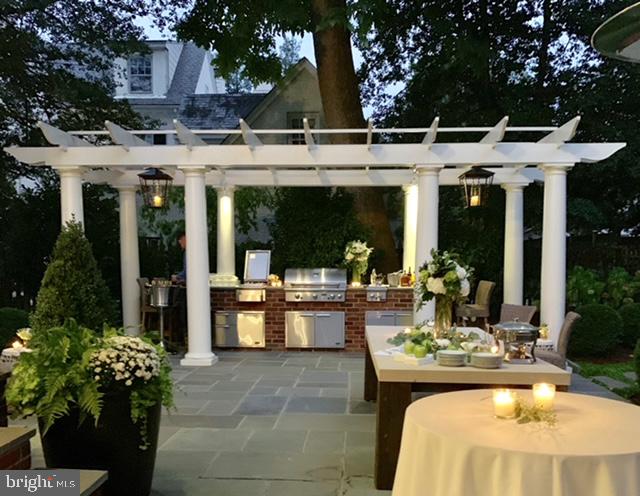 COLONIAL PARK - Residential