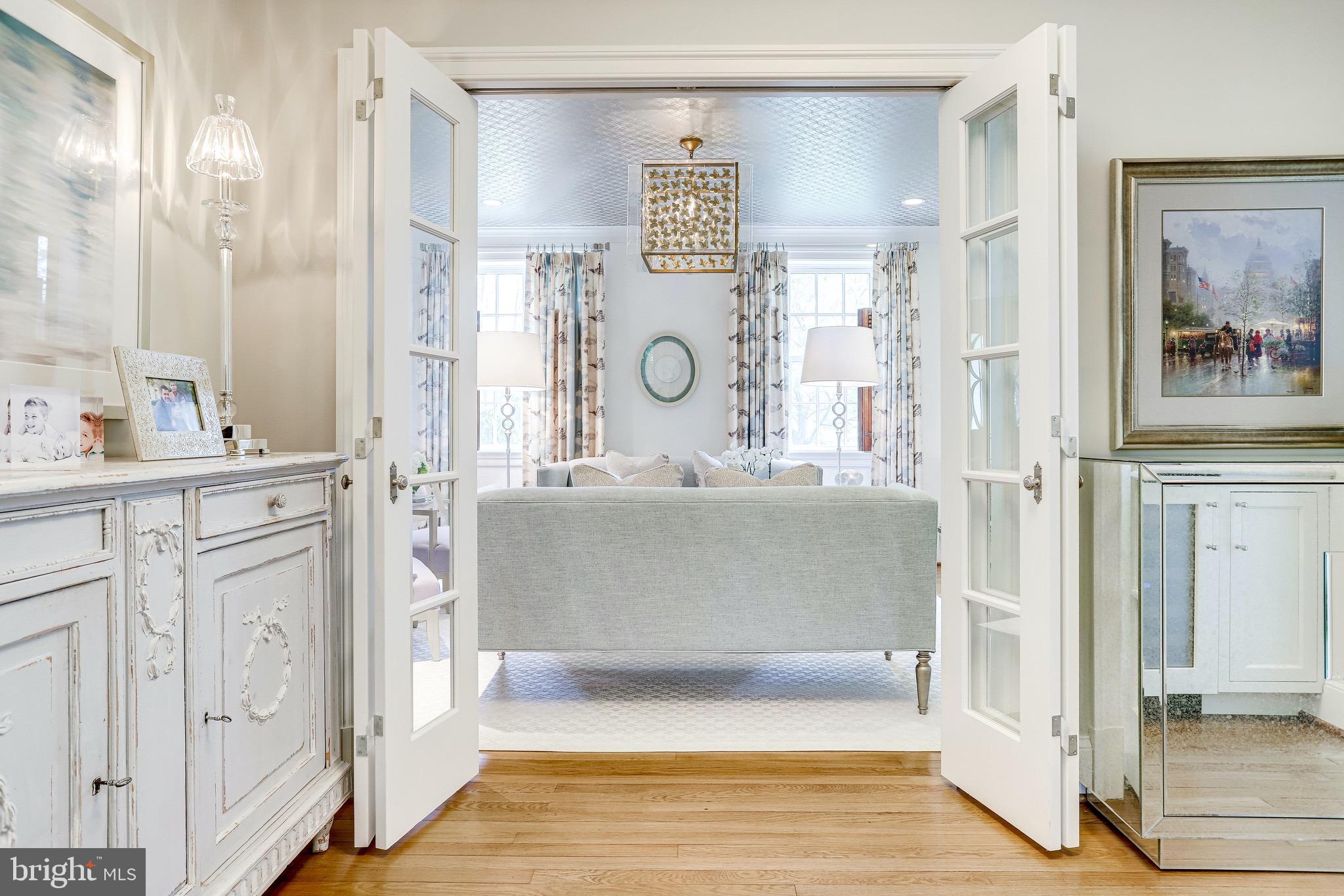 COLONIAL PARK - Residential